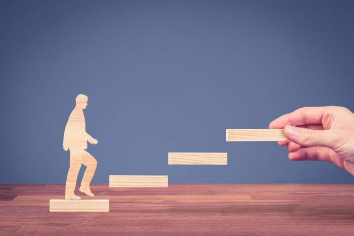 Le cabinet Shirley Feeney Psychologue propose un coaching professionnel.